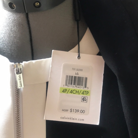 NWT Calvin Klein 4P Black/white zip up blazer - Picture 3 of 3